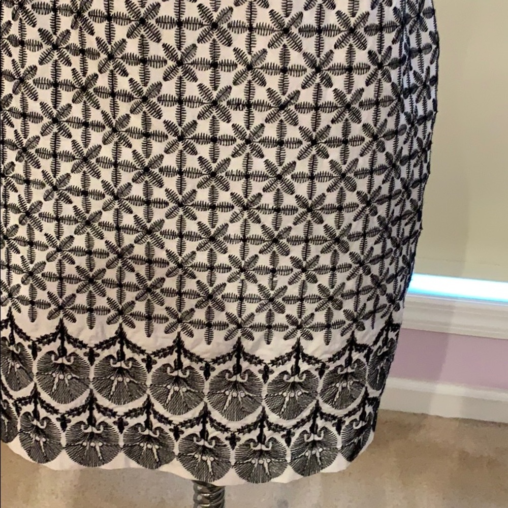 Dress - Picture 3 of 6